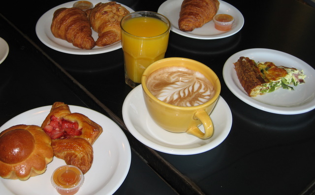 Seattle2007 Besalu Breakfast